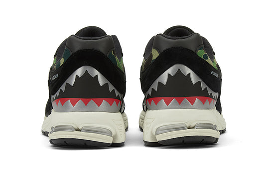New Balance
New Balance x A Bathing Ape 2002R 'Apes Together Strong Black Camo' M2002RBF