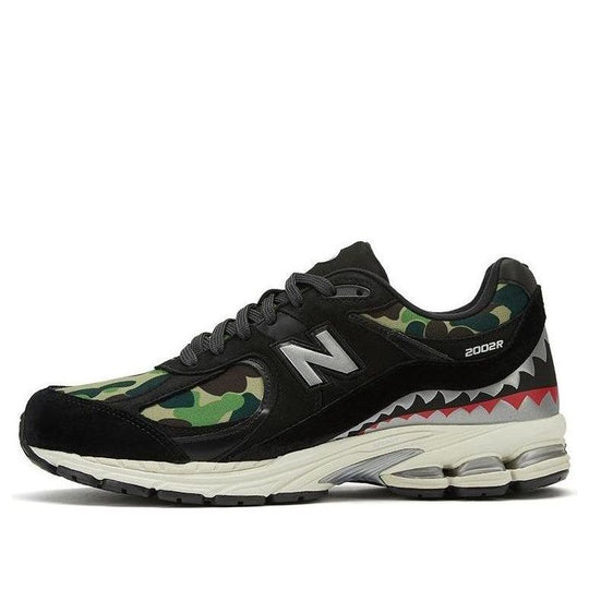 New Balance
New Balance x A Bathing Ape 2002R 'Apes Together Strong Black Camo' M2002RBF