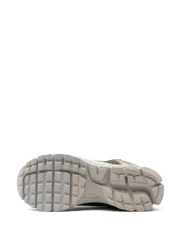 Nike Zoom Vomero 5