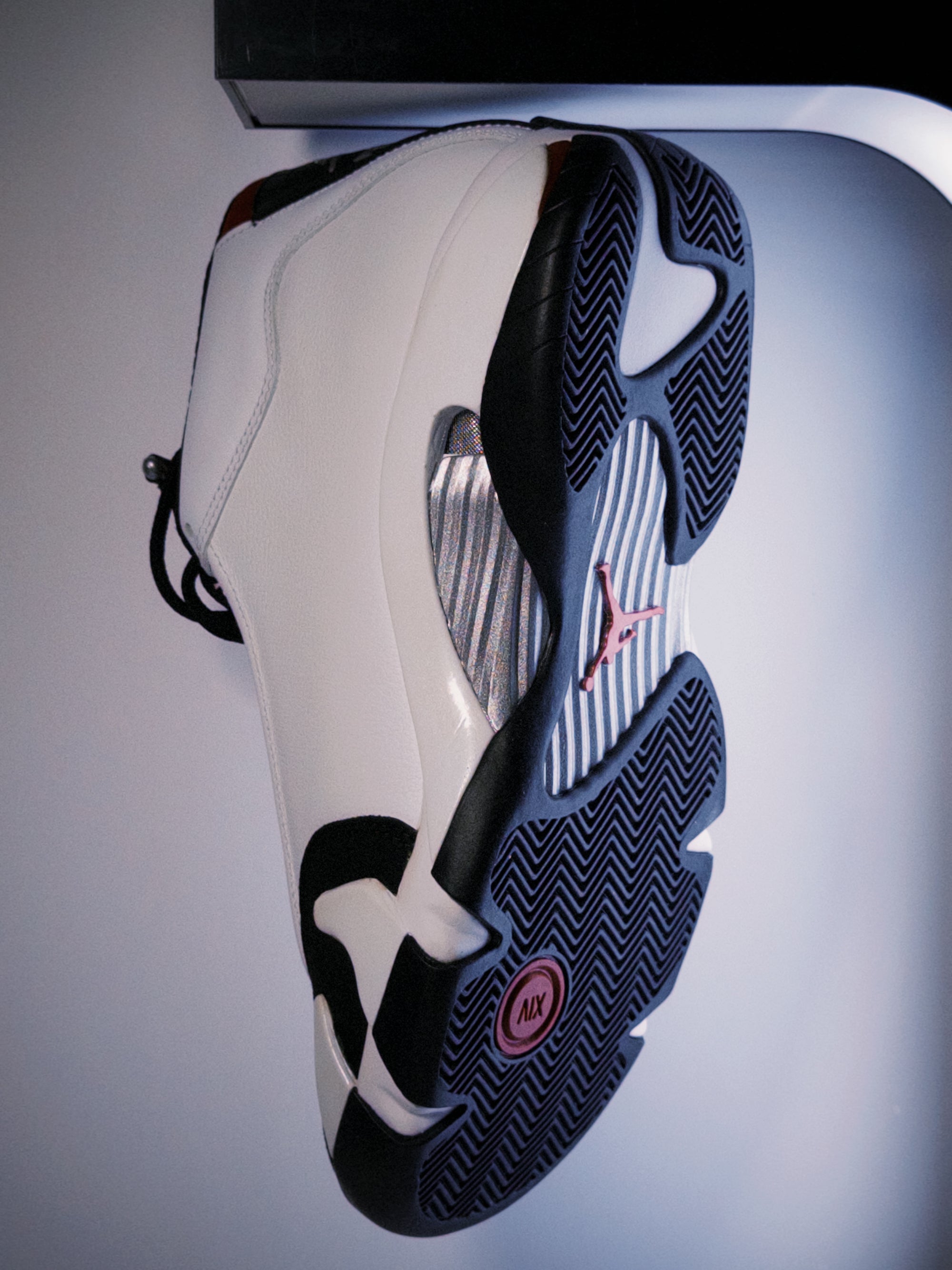 Air Jordan 14 Retro White/Black