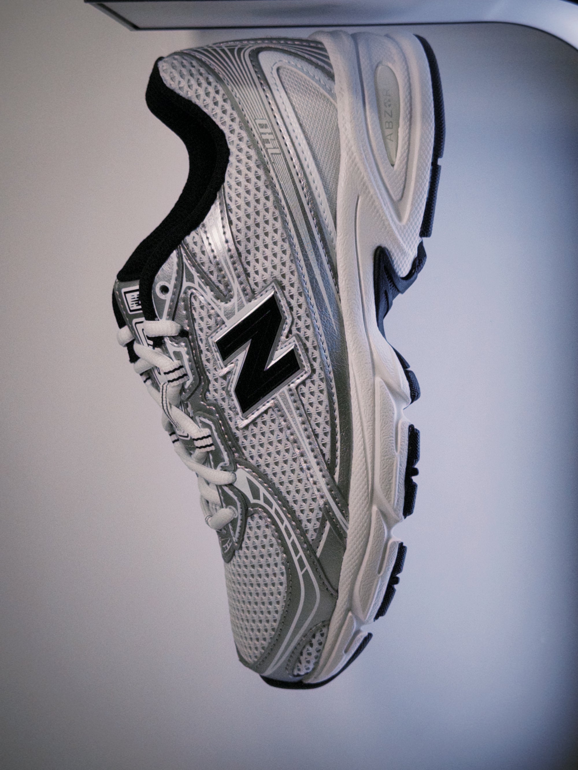 New Balance 740 White/Grey
