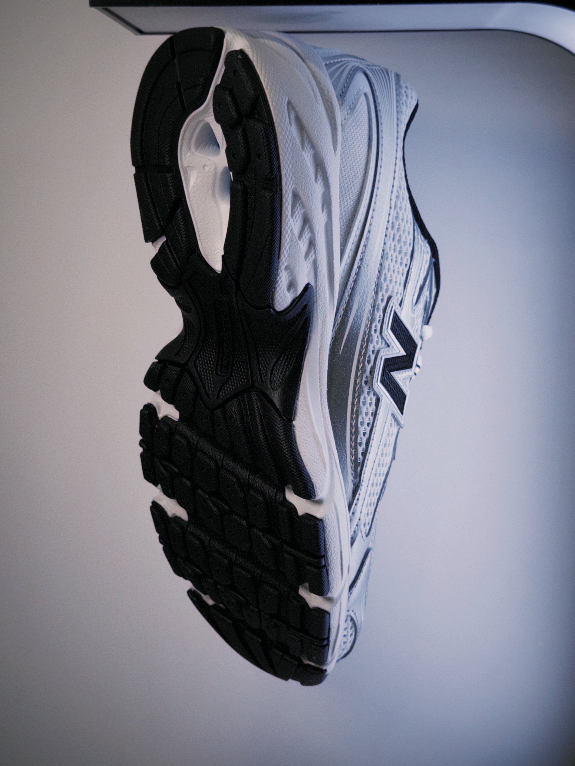 New Balance 740 White/Grey