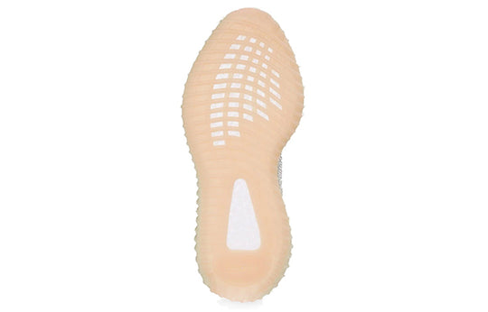 adidas

adidas Yeezy Boost 350 V2 'Lundmark Reflective' FV3254
